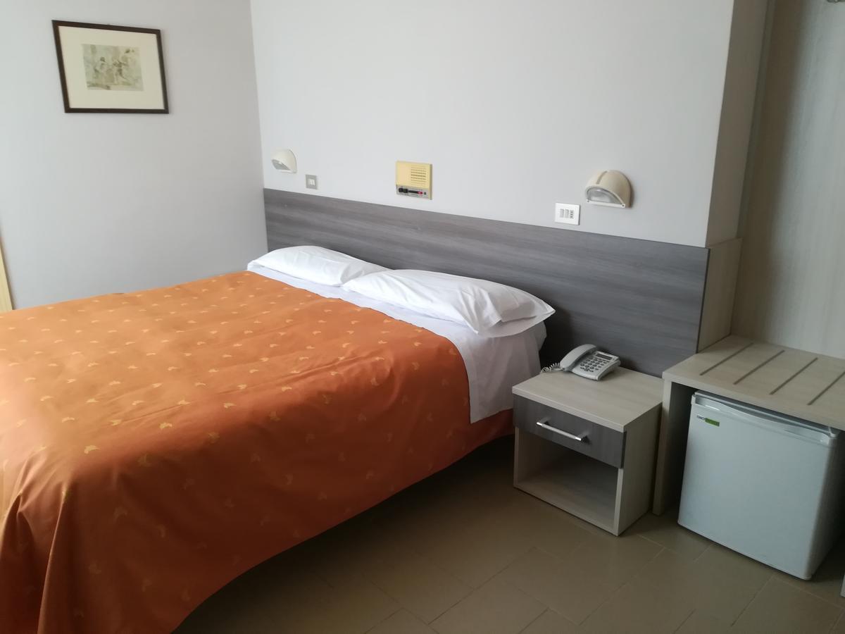 Hotel Saturno Chianciano Terme Eksteriør billede