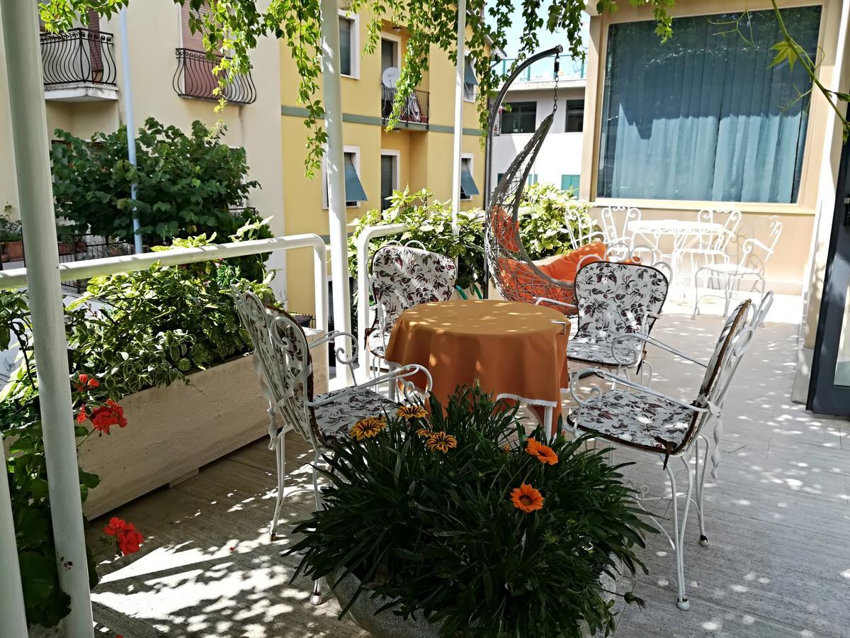 Hotel Saturno Chianciano Terme Eksteriør billede