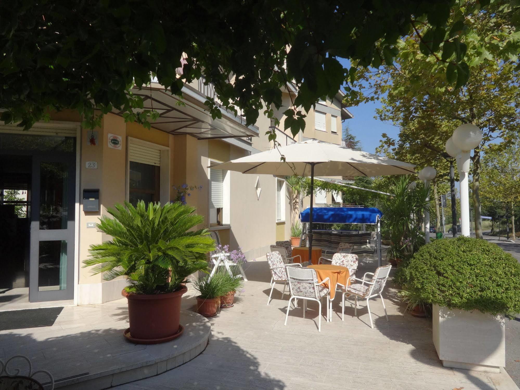 Hotel Saturno Chianciano Terme Eksteriør billede